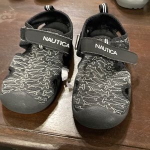 Nautica Toddler Water Shoes size 11 gently worn